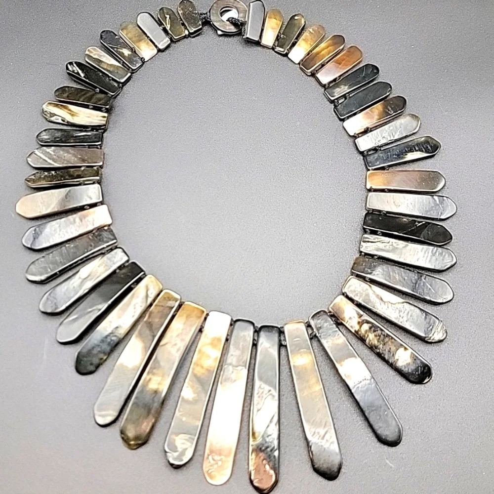Elegant Rare Mother of Pearl Necklace 14" Double Sided Shell Choker Statement - Picture 6 of 10